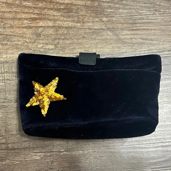 BRAND NEW India Hicks Blue Velvet Clutch Sequined Star - Picture 1 of 5